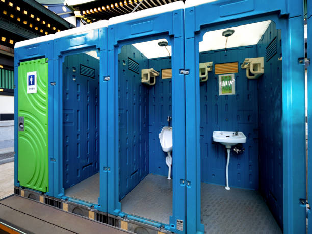 Best Porta potty delivery and setup  in University City, MO